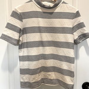Striped short sleeve top